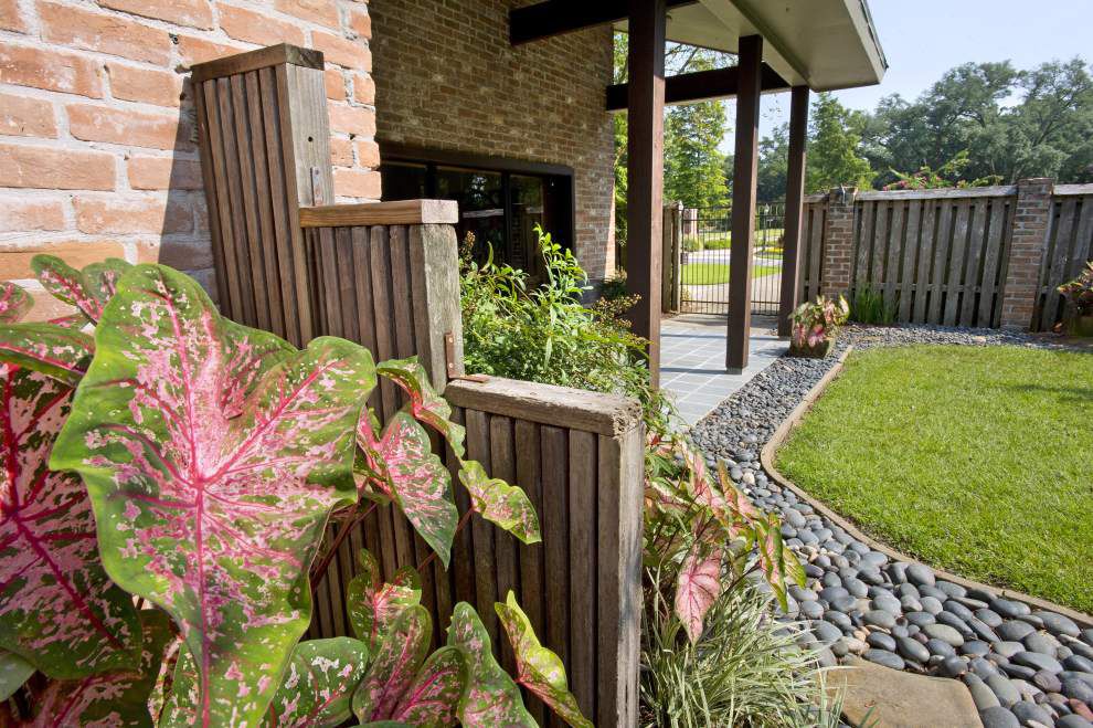 Homeowners Rock River Garden Design Inspired By Trip To