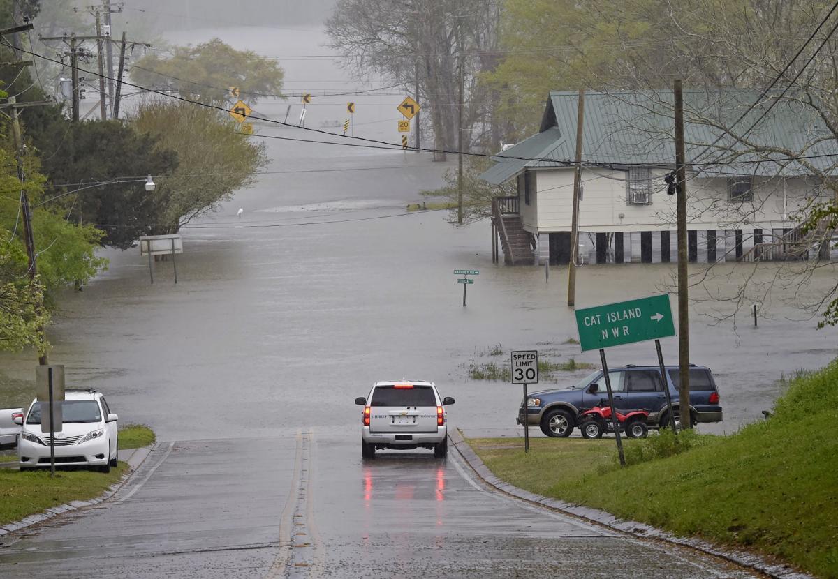 Water Laps At St Francisville Homes Too Soon To Say If Town Will