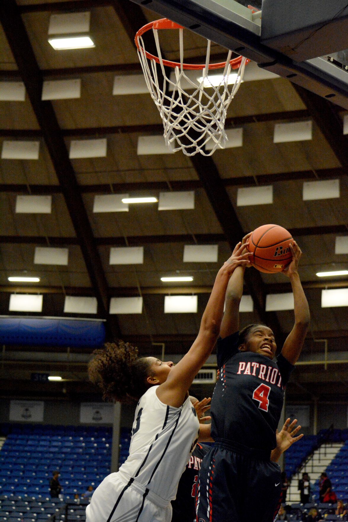 St. Thomas More's Jonathan Cisse, Ursuline's Kourtney ...