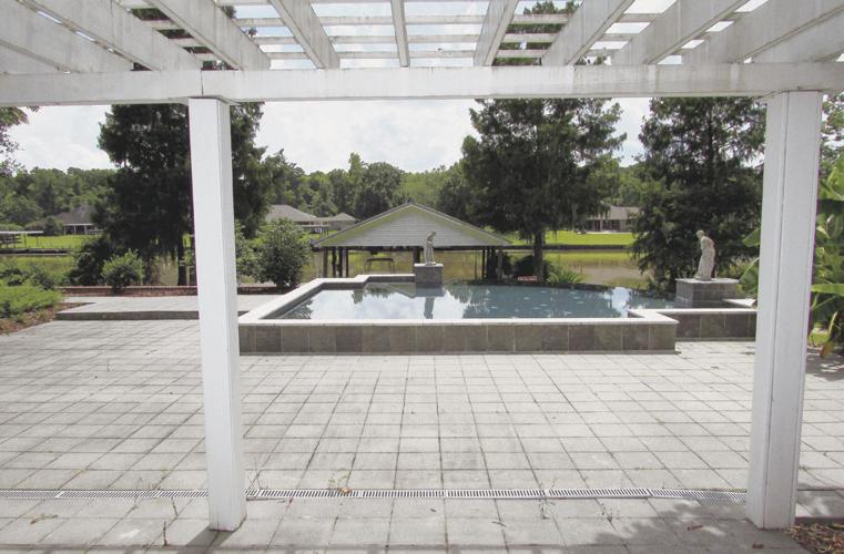 Waterfront luxury in St. Amant Real Estate