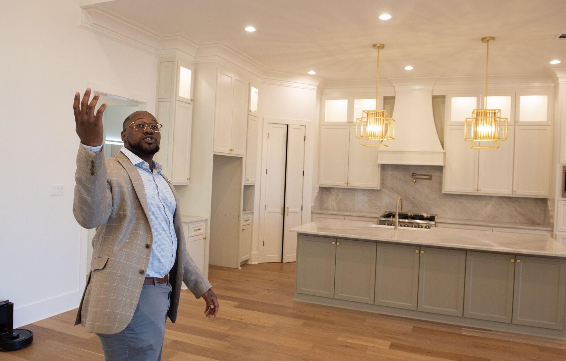 theadvocate.com - Adam Daigle - Despite higher interest rates and insurance hikes, luxury home sales spiking in Lafayette Parish