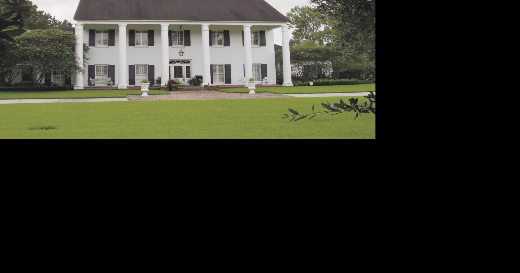 Laurel Lakes Estates Real Estate