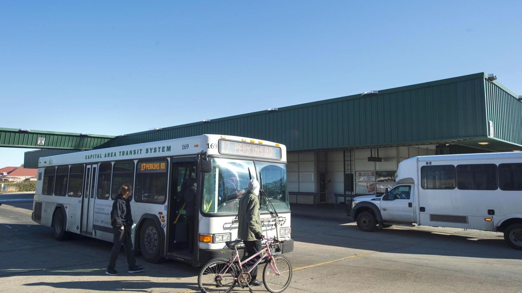 Cats Launches New Bus Tracking App To Help Riders Connect With Buses At Nearest Stops News Theadvocate Com Cats Launches New Bus Tracking App To Help Riders Connect With Buses At Nearest Stops News Theadvocate Com