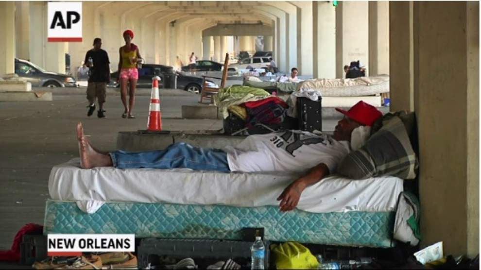 Homeless under freeway told to leave _lowres
