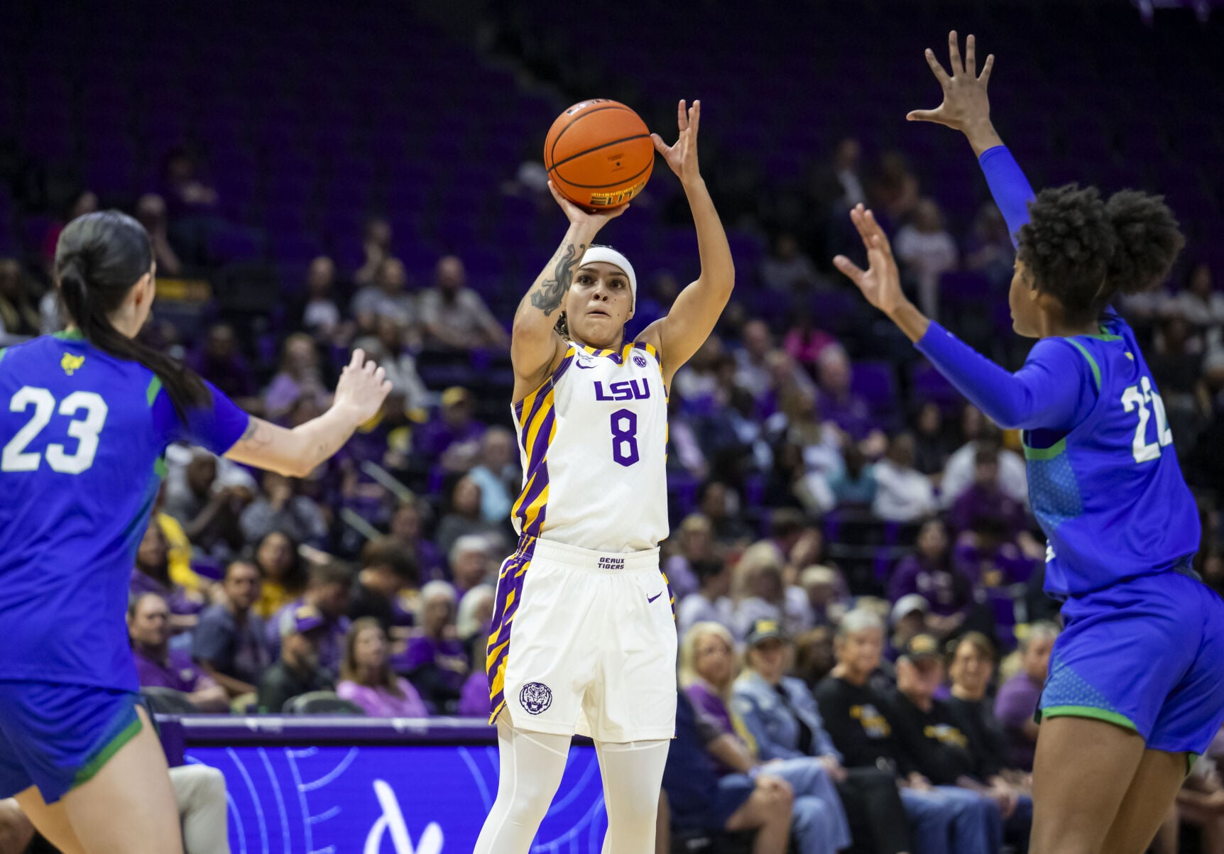 NO.lsuwomen.102326_4768 MJ.JPG