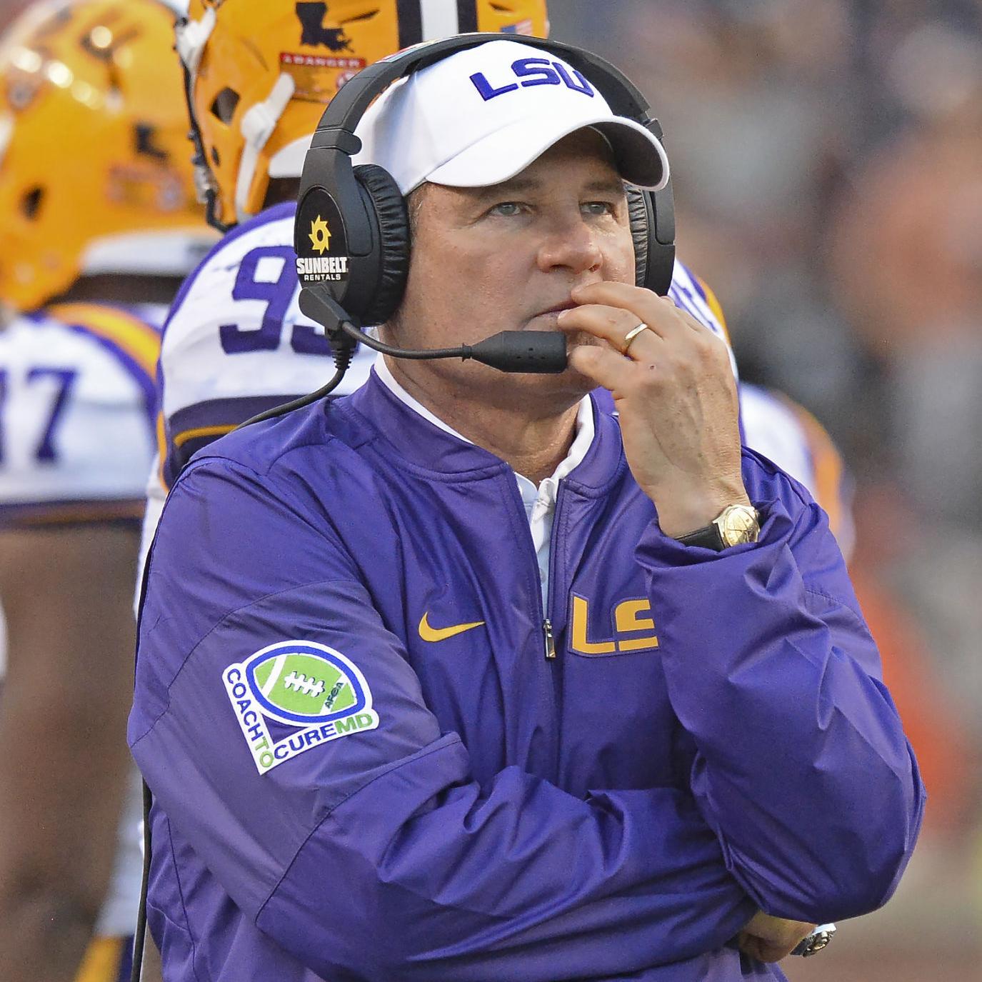 Report Les Miles Finalizing Deal To Be Next Kansas Football Head