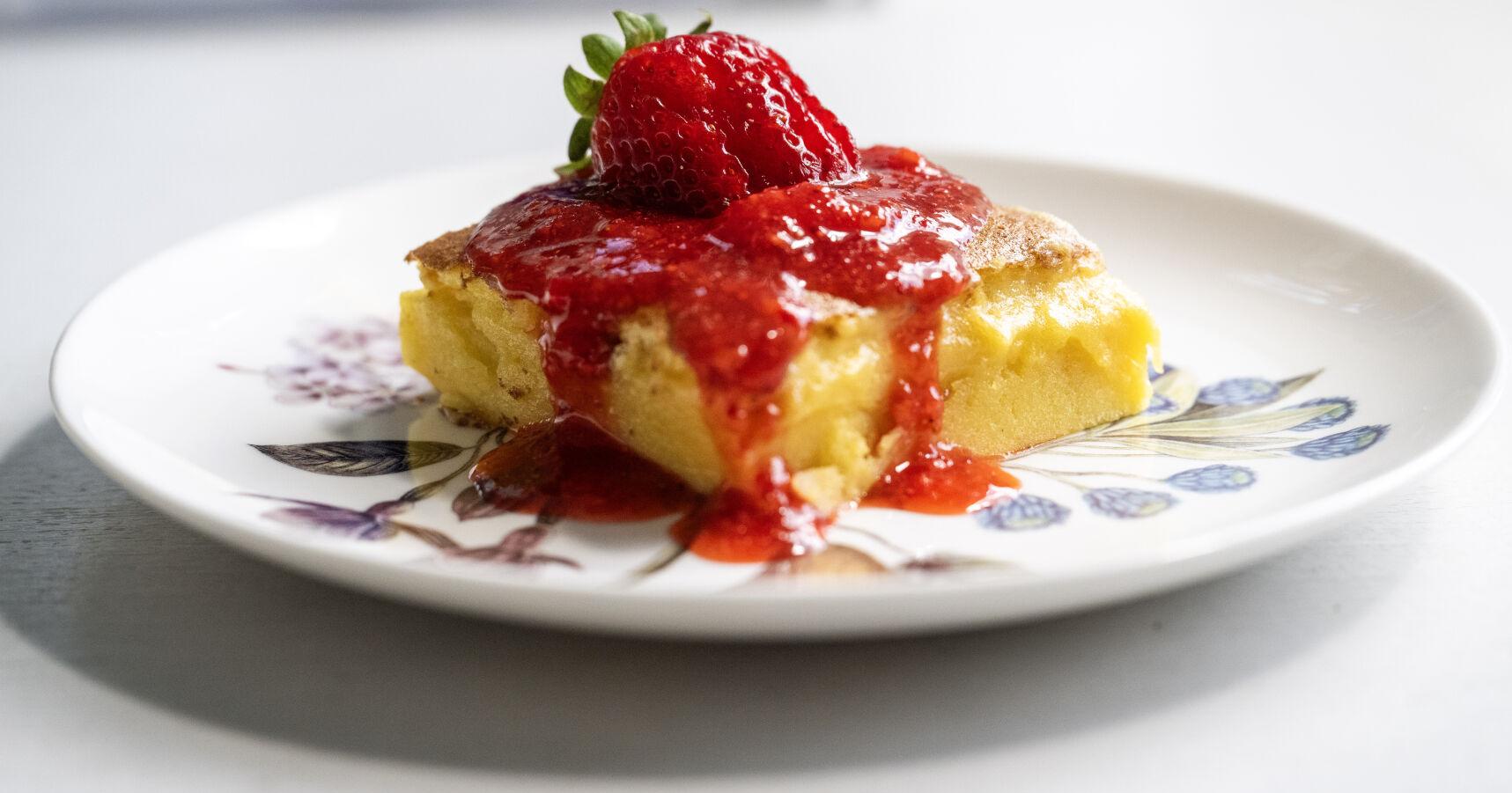Make Louisiana minute cake and strawberry sherbet | Food/Recipes - Vimarsana News