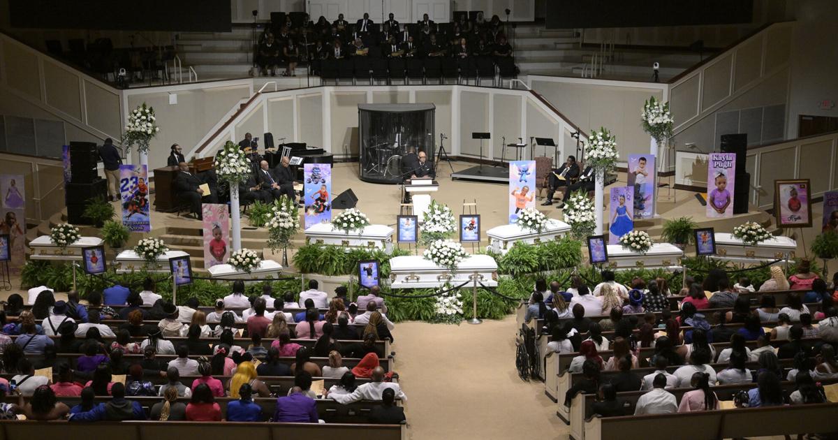 Trauerfeier für die acht Opfer des Massakers von Shreveport
