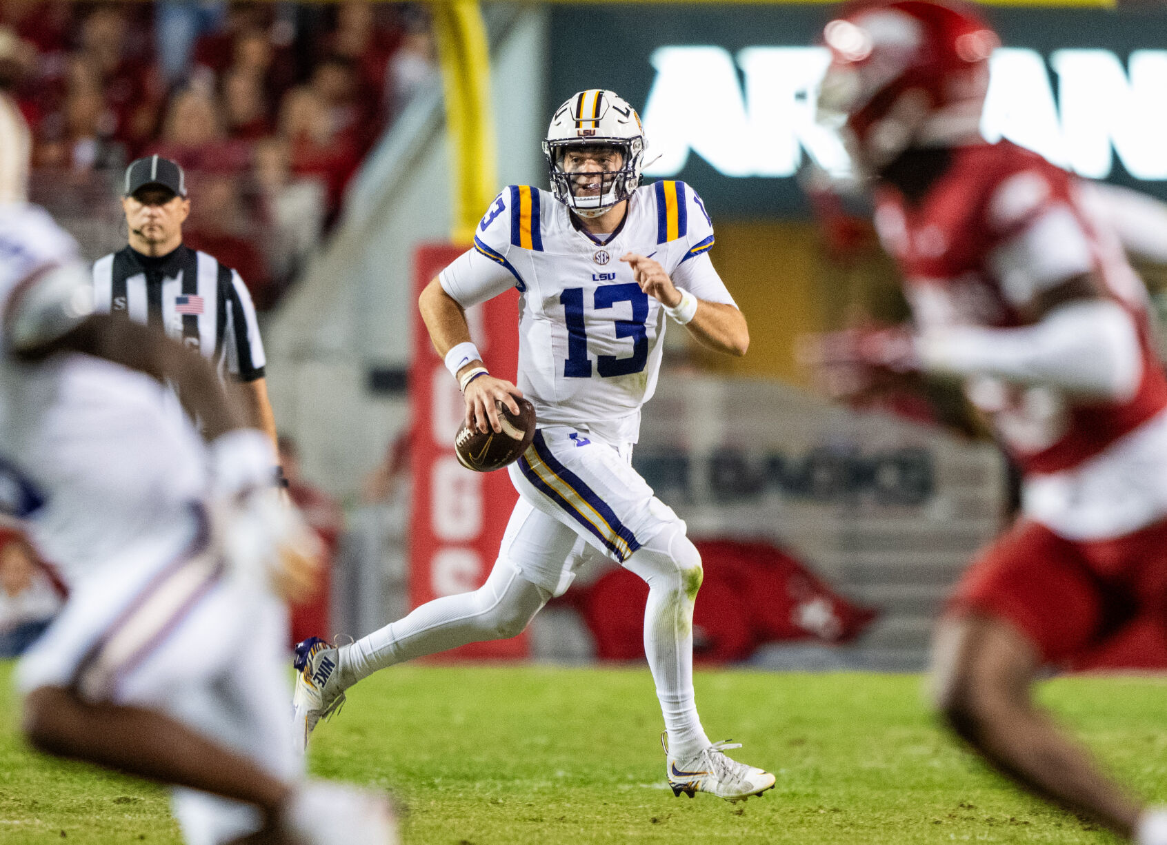 LSU QB Garrett Nussmeier Learning When To Run For Tigers | LSU ...