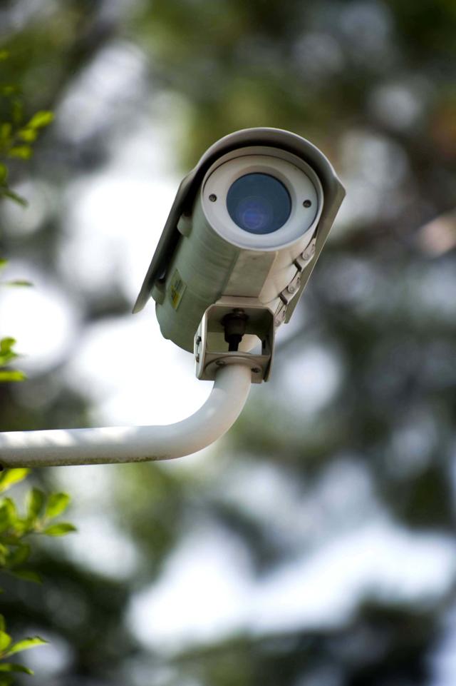 Red light cameras staying up in East Baton Rouge in 2019; lawsuit aims to bring them down News