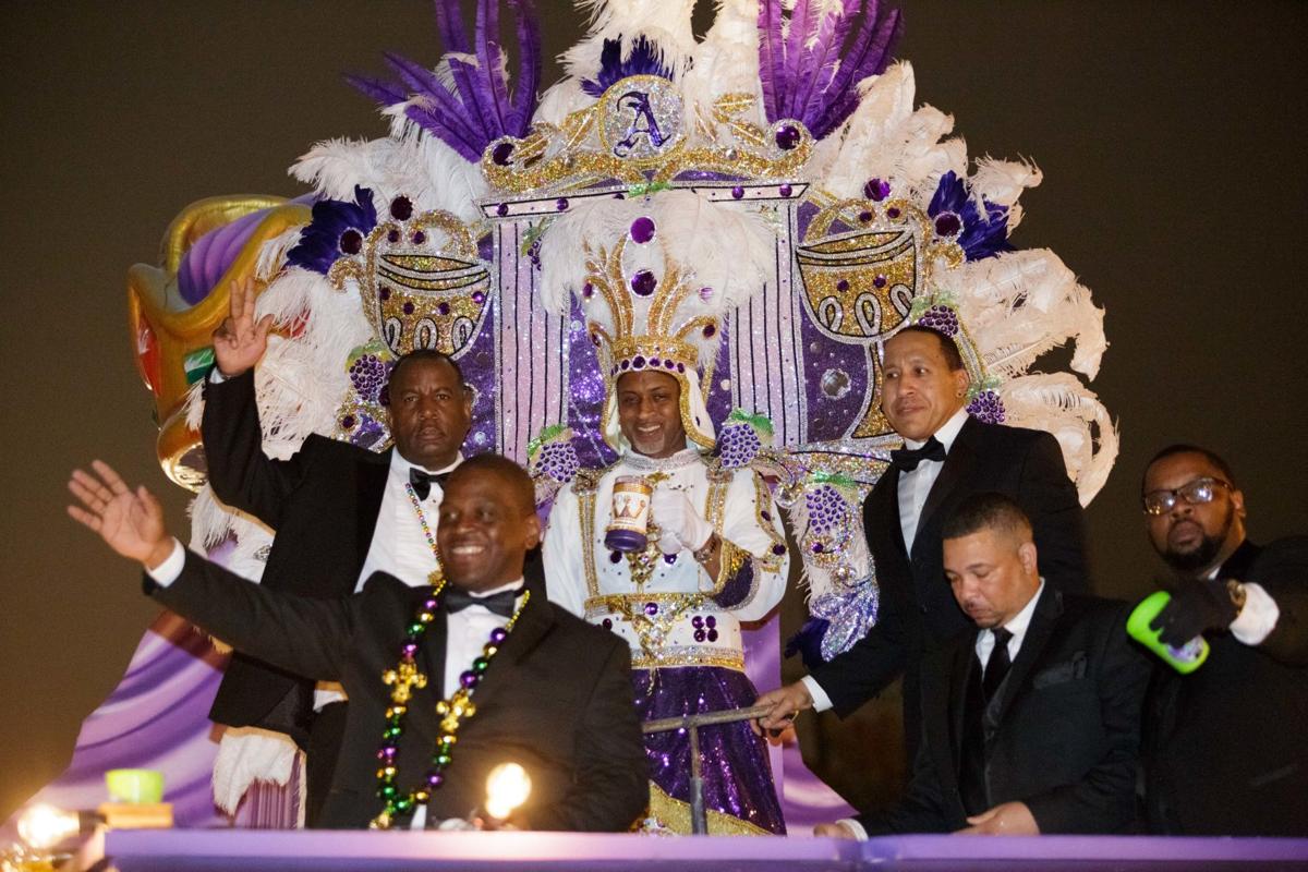 mardi gras metairie parades