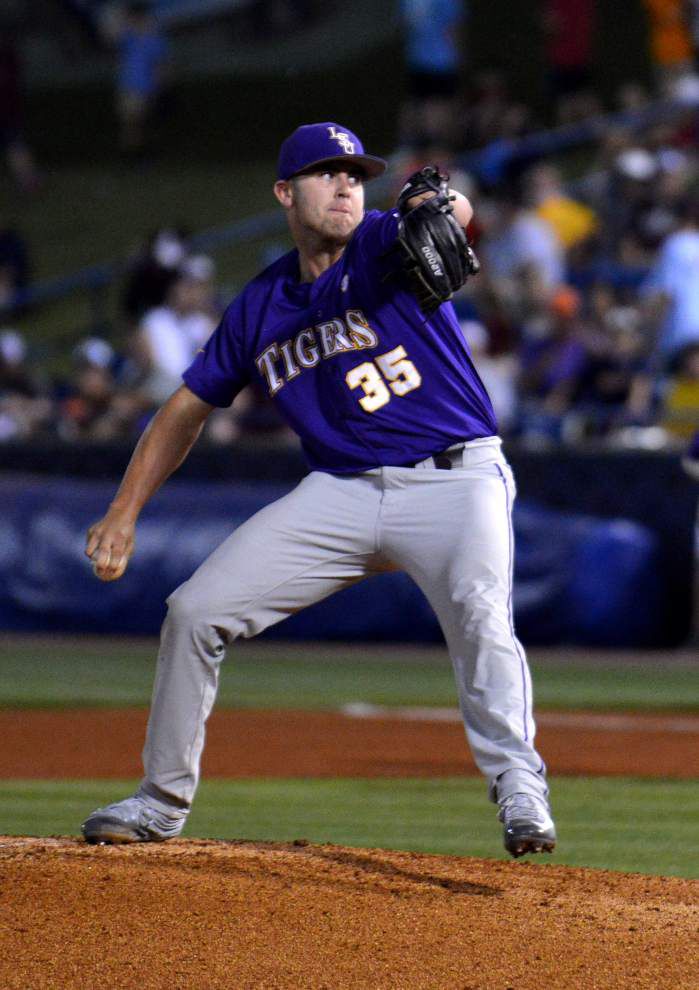 ‘This team’s special’ LSU baseball rallies past Florida, 53, in