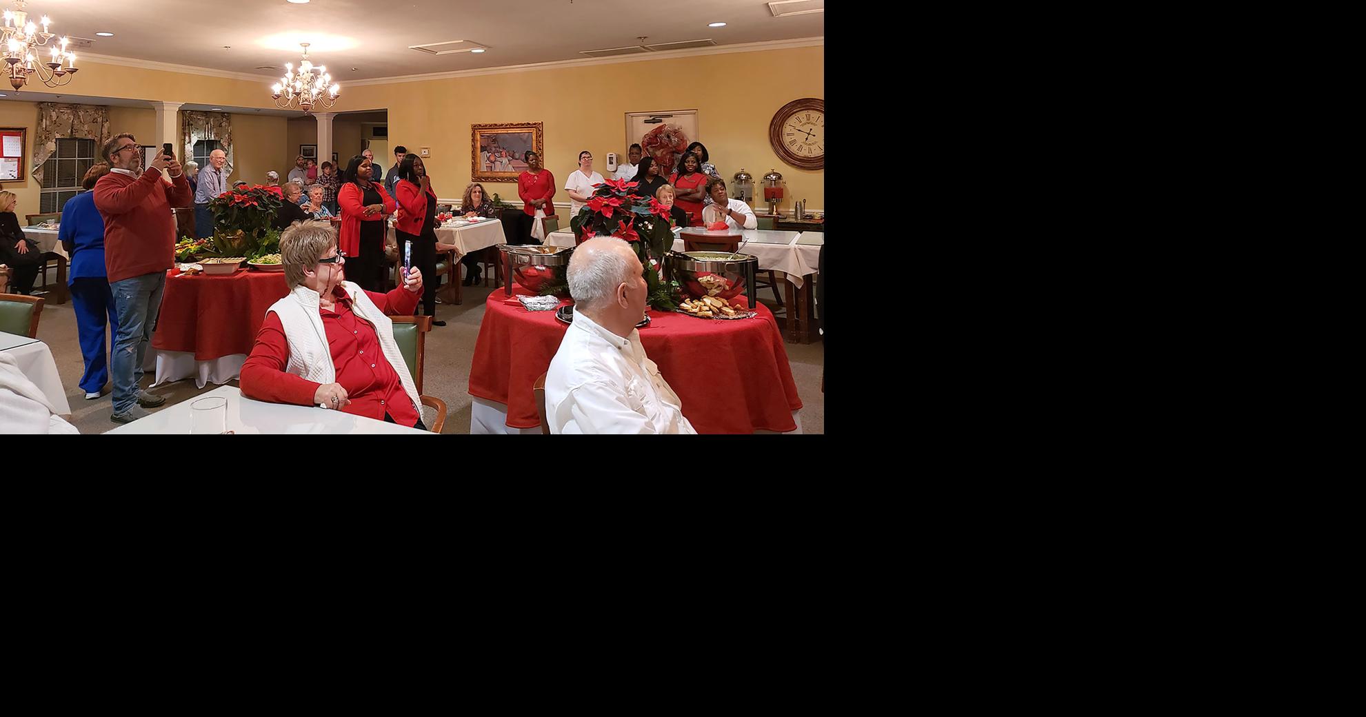 Open house brings Christmas music, cheer to Oakwood Village Assisted