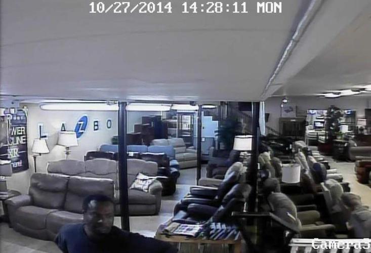 Thieves distract clerk, steal from cash register, Gonzales police claim