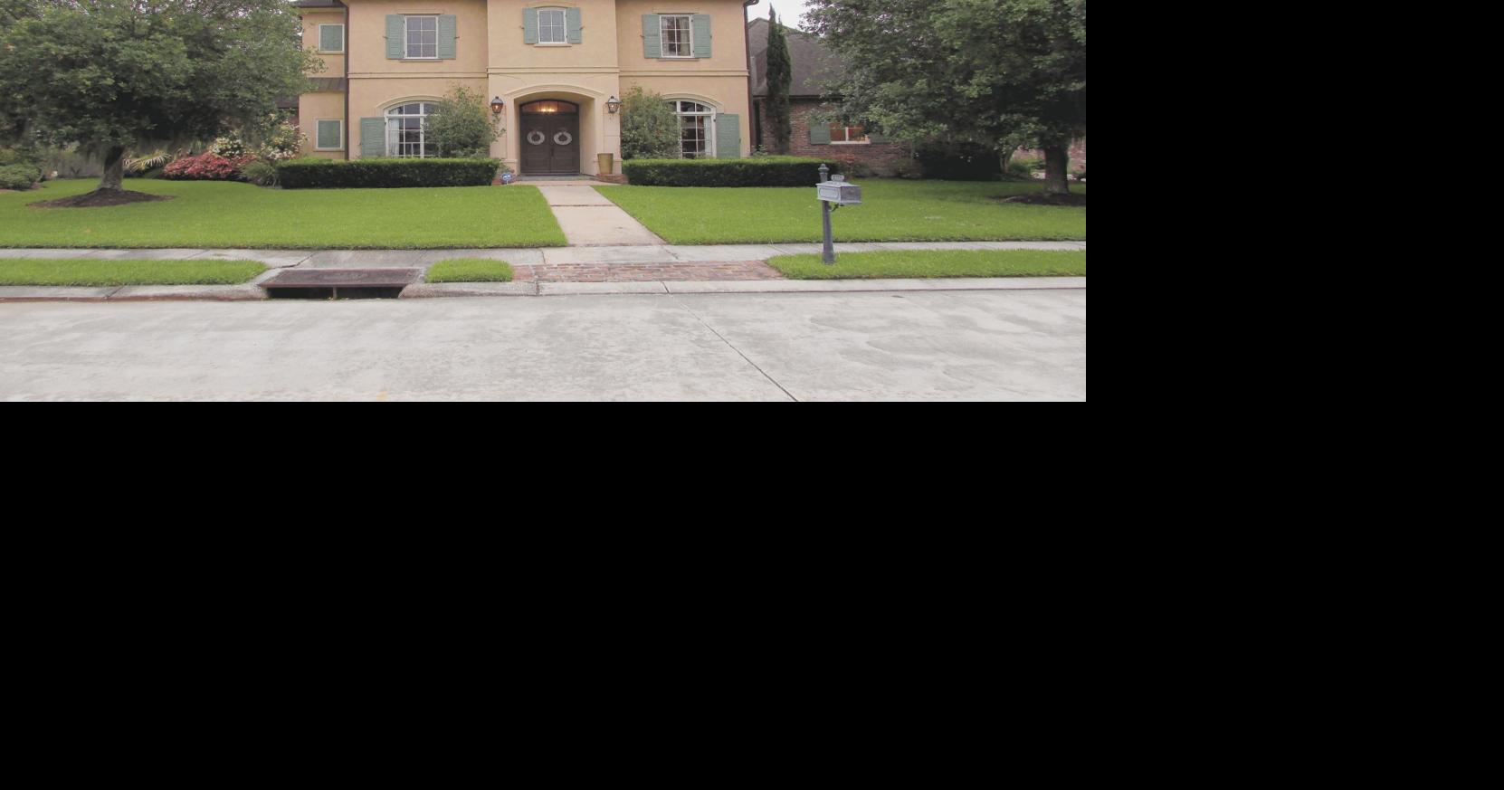 Bocage Lakes Real Estate