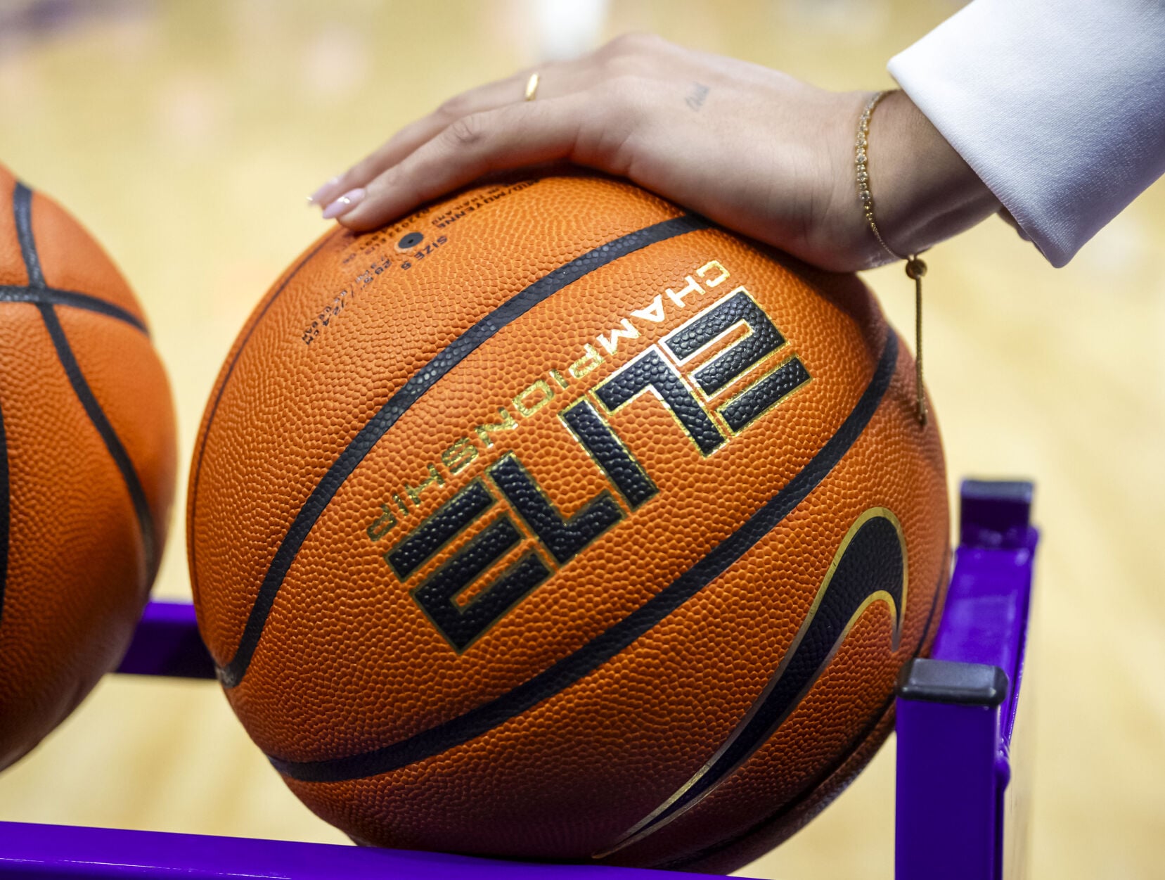 NO.lsuwomen.102326_2479 MJ.JPG