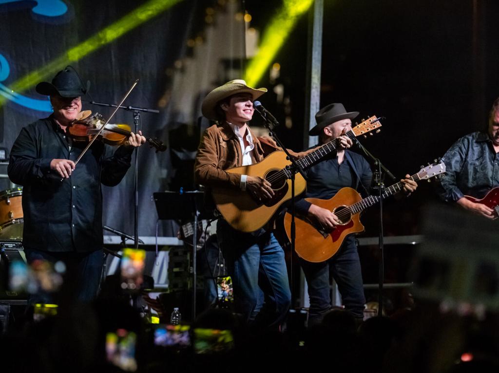 John Foster performs six songs at concert in Louisiana | Entertainment/Life  | theadvocate.com