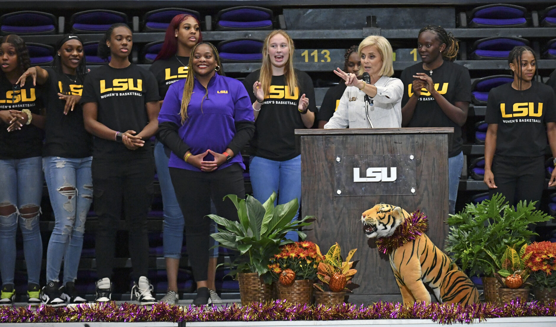 Rabalais: With Respect For The Past, Kim Mulkey And LSU Women's ...