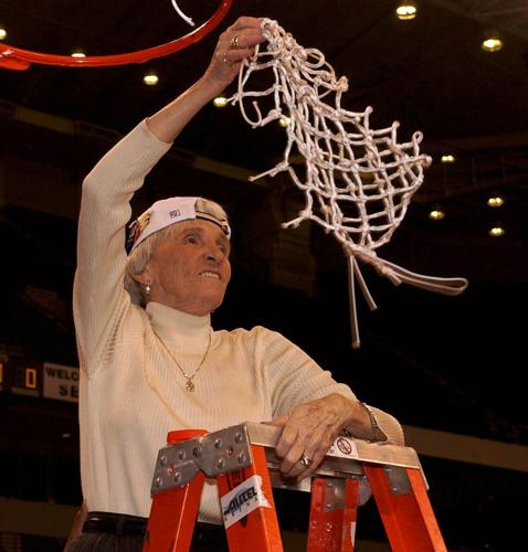 Veteran LSU coach Bob Starkey: Sue Gunter would be #39 embarrassed #39 over Veteran LSU coach Bob Starkey: Sue Gunter would be #39 embarrassed #39 over
