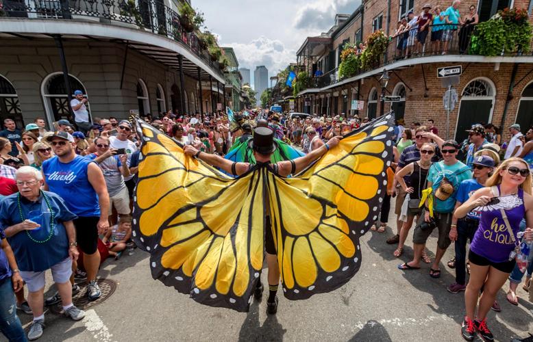 Photos Colorful crowd takes to New Orleans streets for Southern