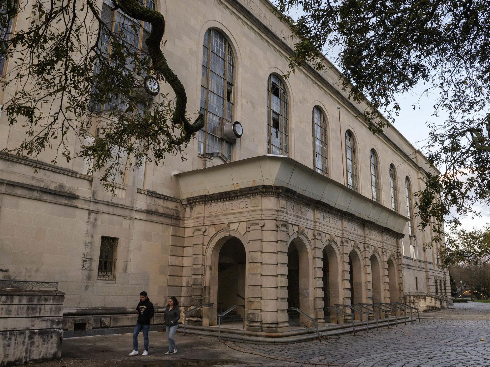 New Orleans Idea Of Moving City Hall To Municipal Auditorium Makes No Sense Letter To Editor Letters Theadvocate Com New Orleans Idea Of Moving City Hall To Municipal Auditorium Makes No Sense Letter To Editor Letters Theadvocate Com