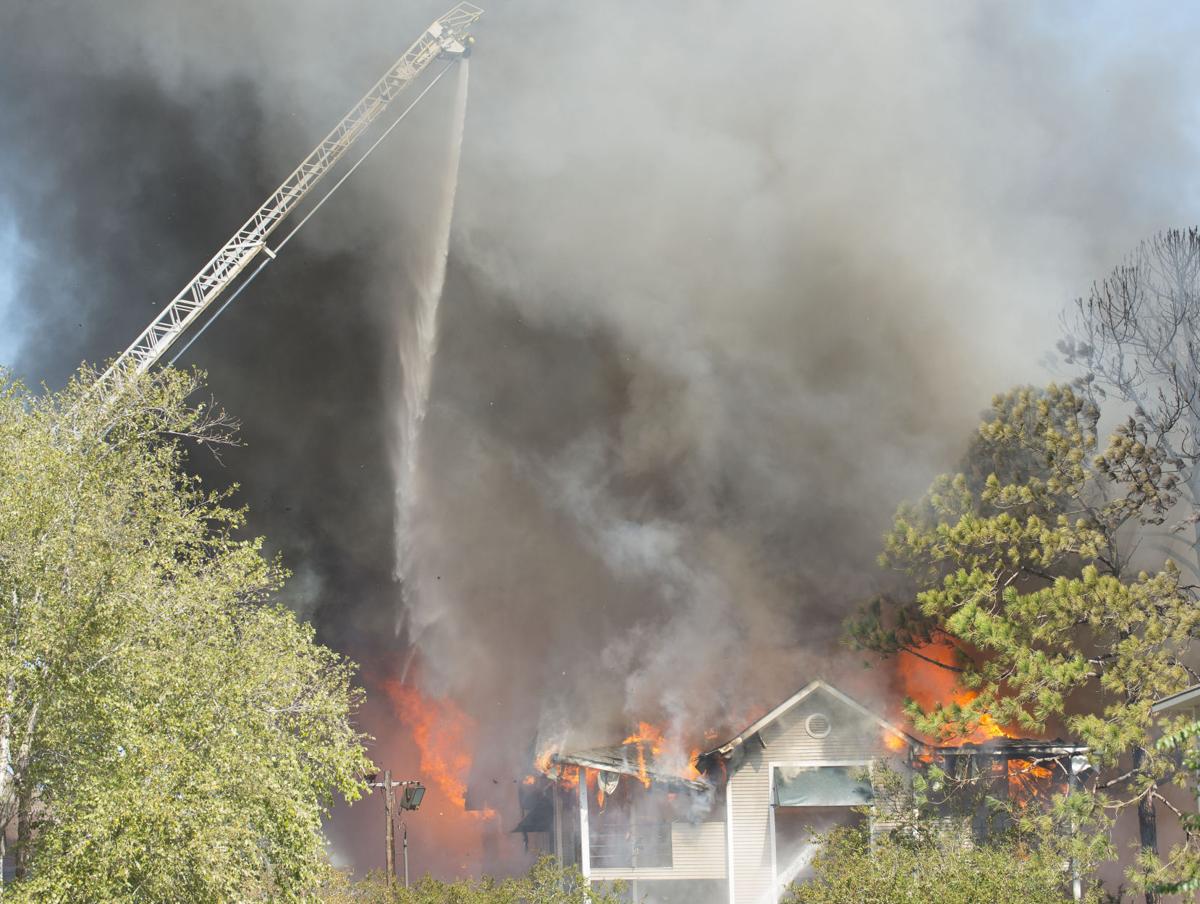 Photos Massive fire does big damage at Cobblestone apartments in Baton Rouge Photos