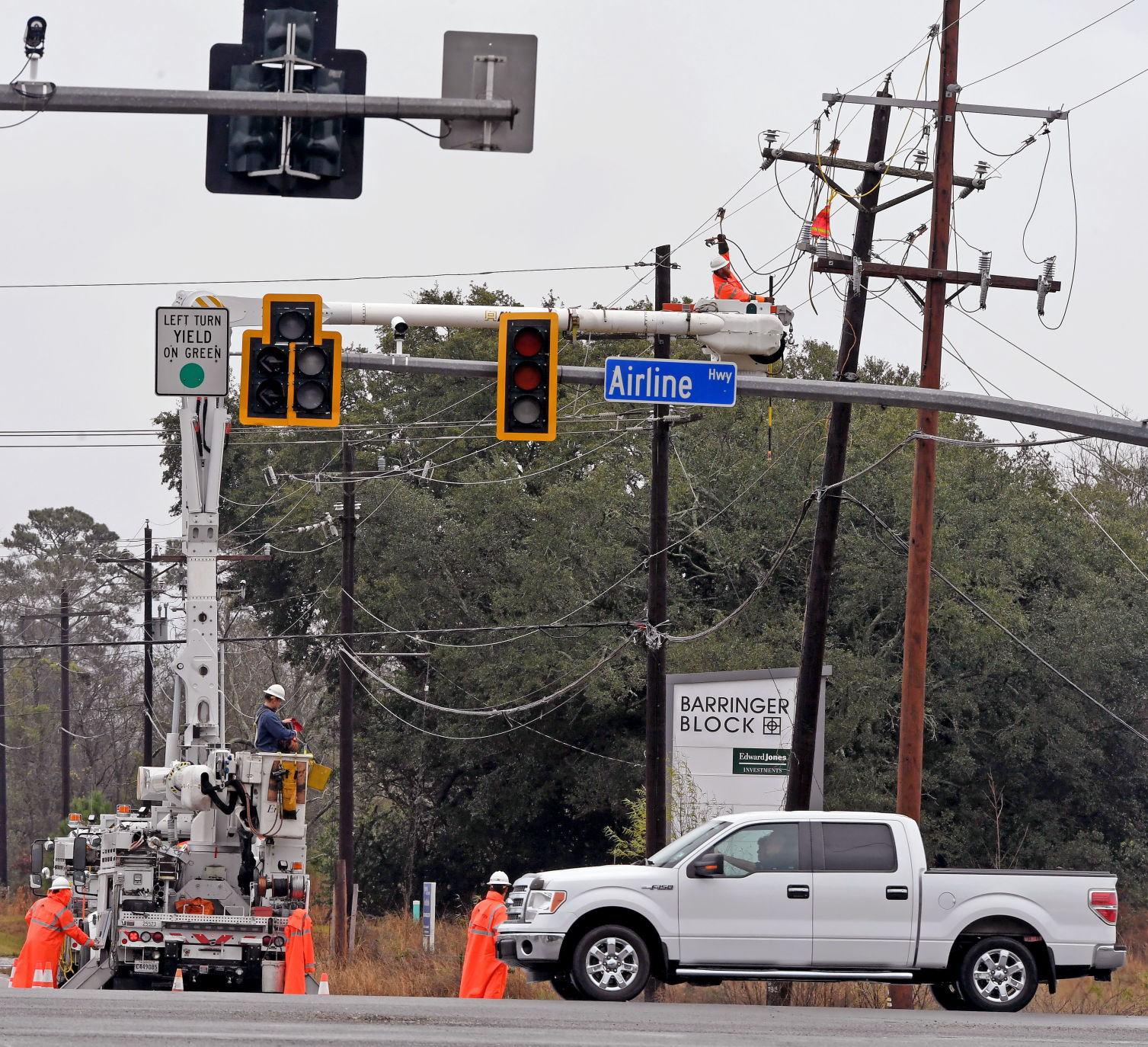 Street Flooding, Power Outages Reported In Baton Rouge Area From Severe ...