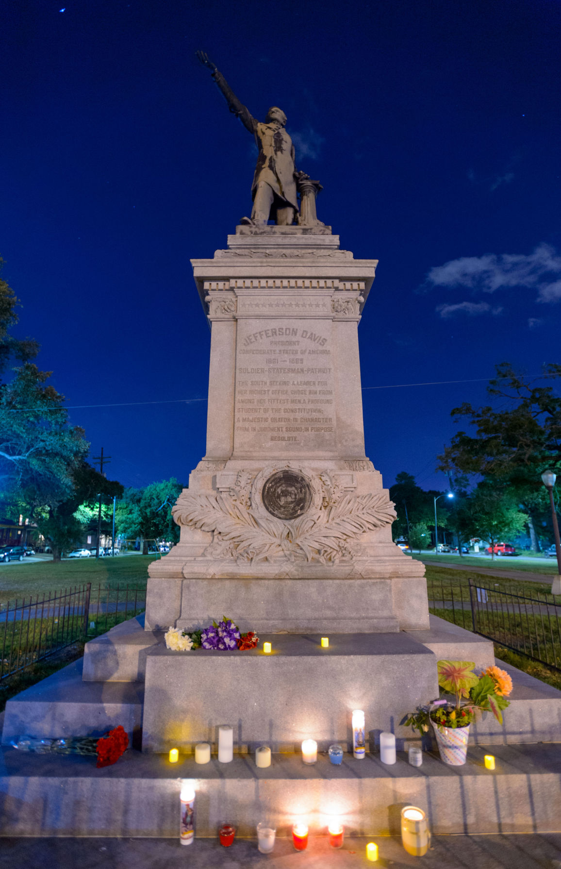 NO.monuments.042417.002.JPG
