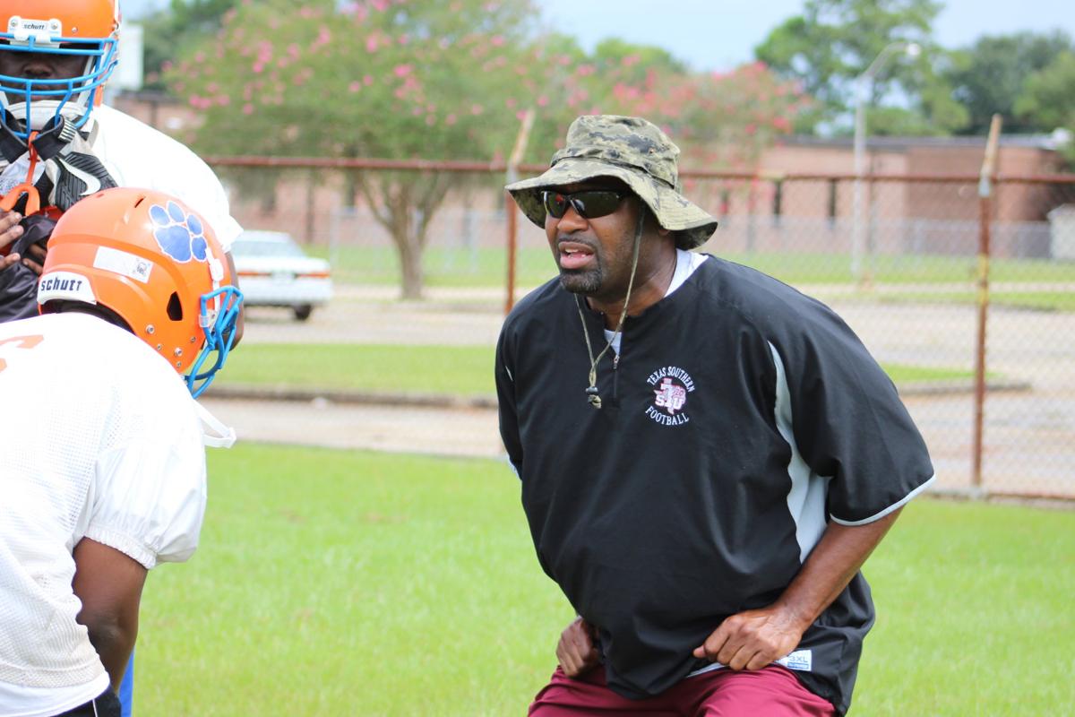 Southern Lab picks alum, exJackson State QB Darrell Asberry as its