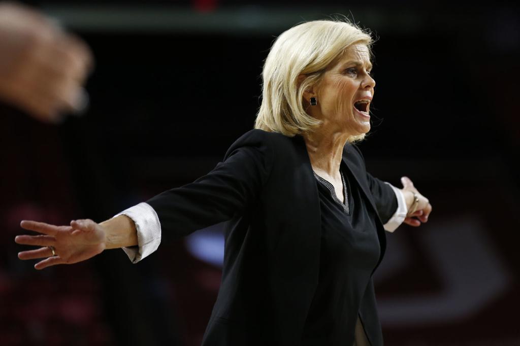 As Nikki Fargas leaves, Kim Mulkey and LSU are in discussions for  blockbuster deal, sources say, LSU