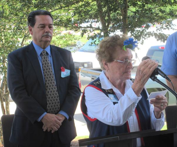 Memorial Day program includes bagpipes, songs, moments of silence in memory of fallen veterans