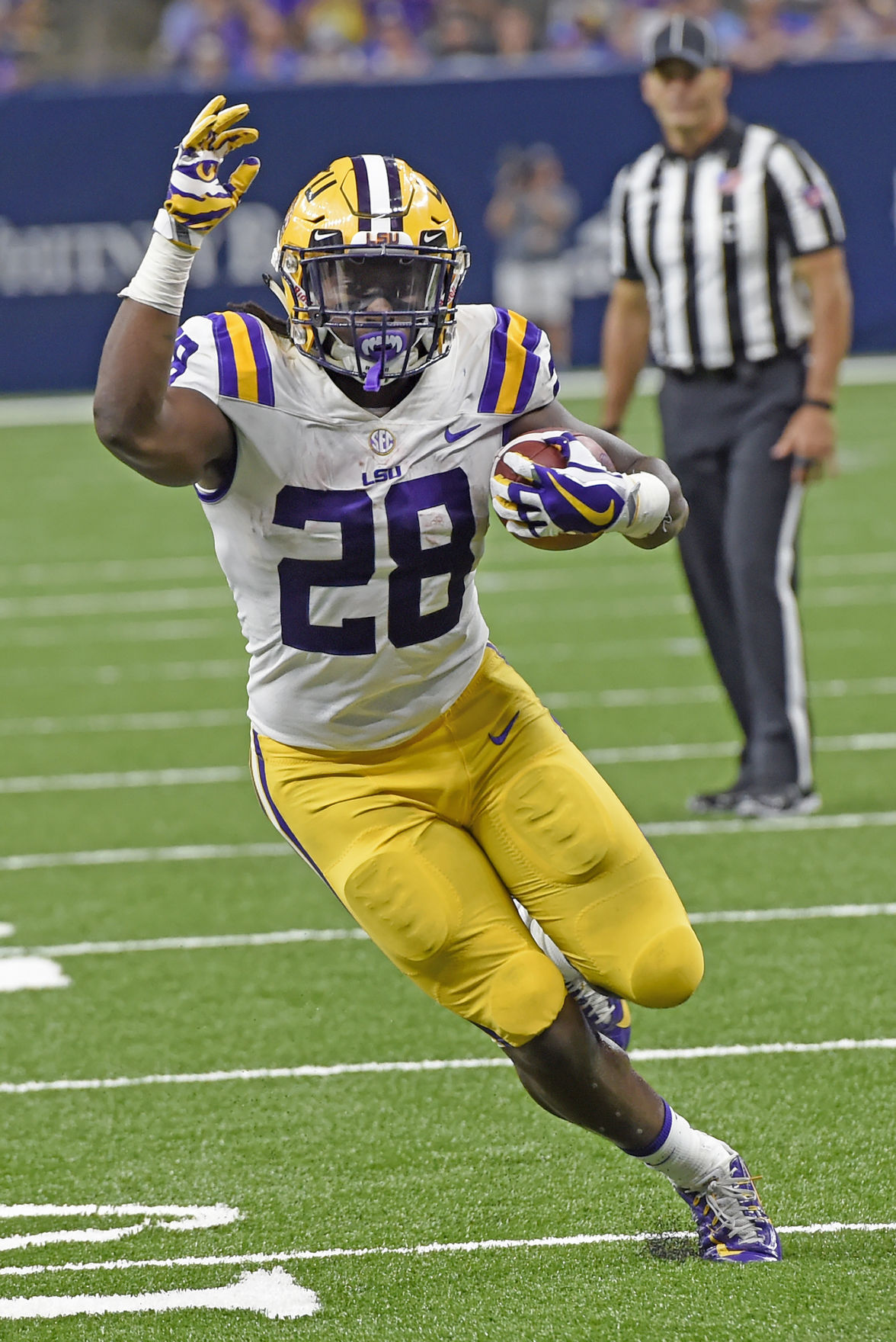 lsubyu2326.090317 bf