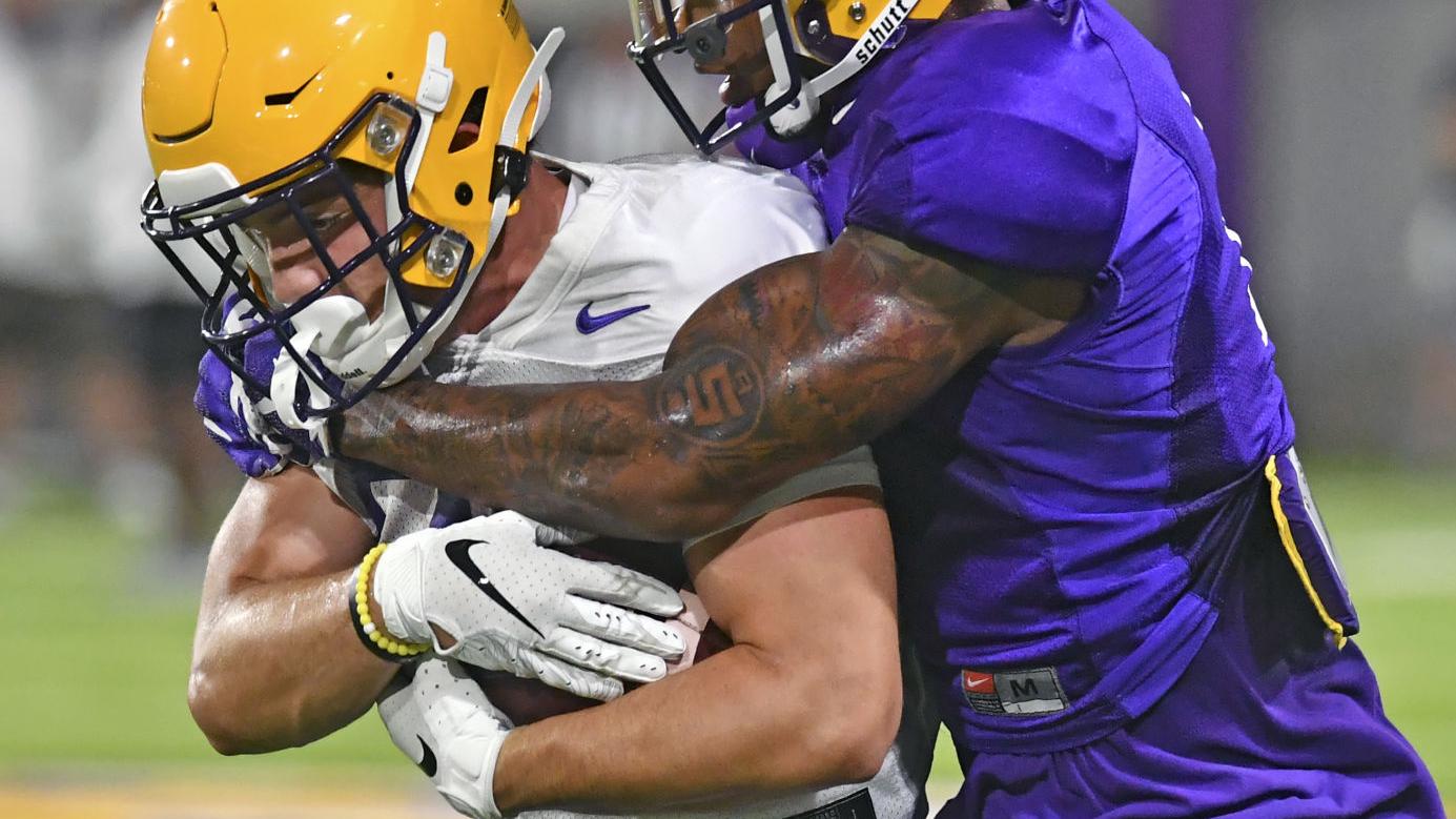 Photos: LSU holds practice indoors Wednesday