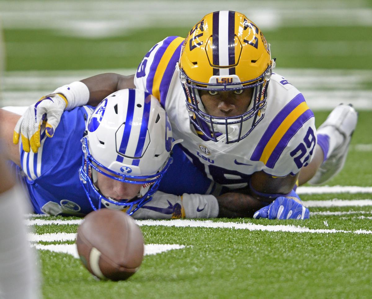 lsubyu2086.090317 bf