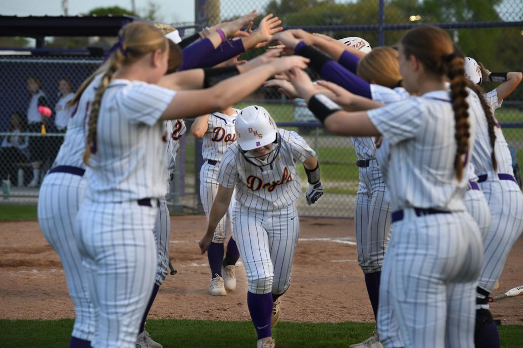 No. 2 seeds Doyle, Lutcher advance to softball finals High School