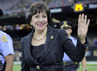Saints Pelicans Owner Gayle Benson Donates 50k To Super