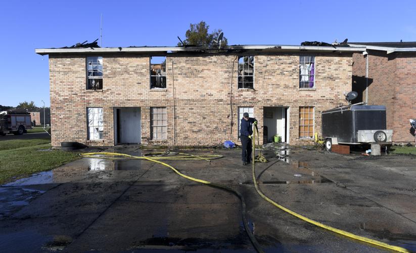 Nearly two dozen lose their homes in Scott apartment fire; none injured