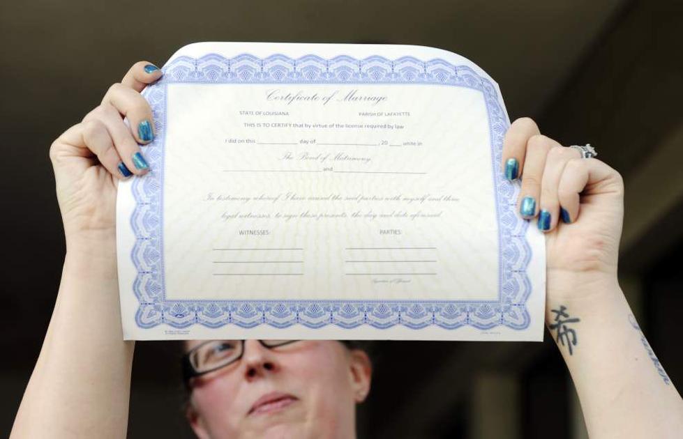 First Same Sex Couples Get Marriage Licenses In Louisiana Despite