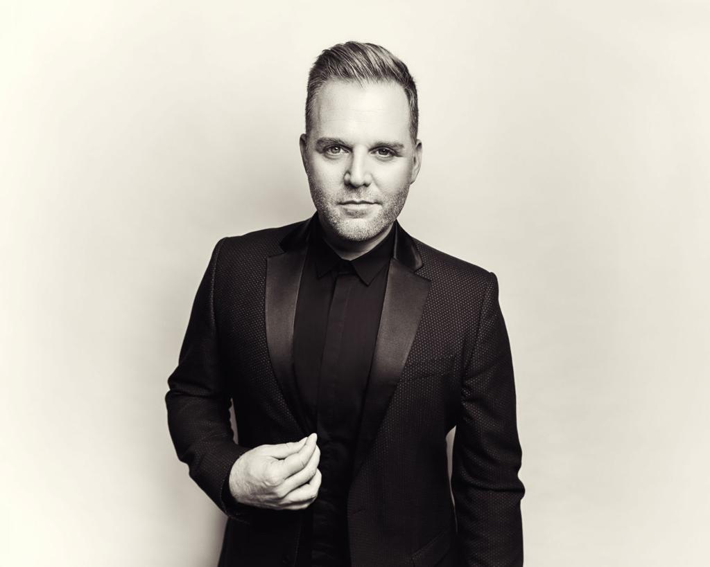 Facets Of Faith Singer Matthew West Finds Christmas Concerts Fun Gratitude In Surviving Career Threats And Grammy Nomination Faith Theadvocate Com