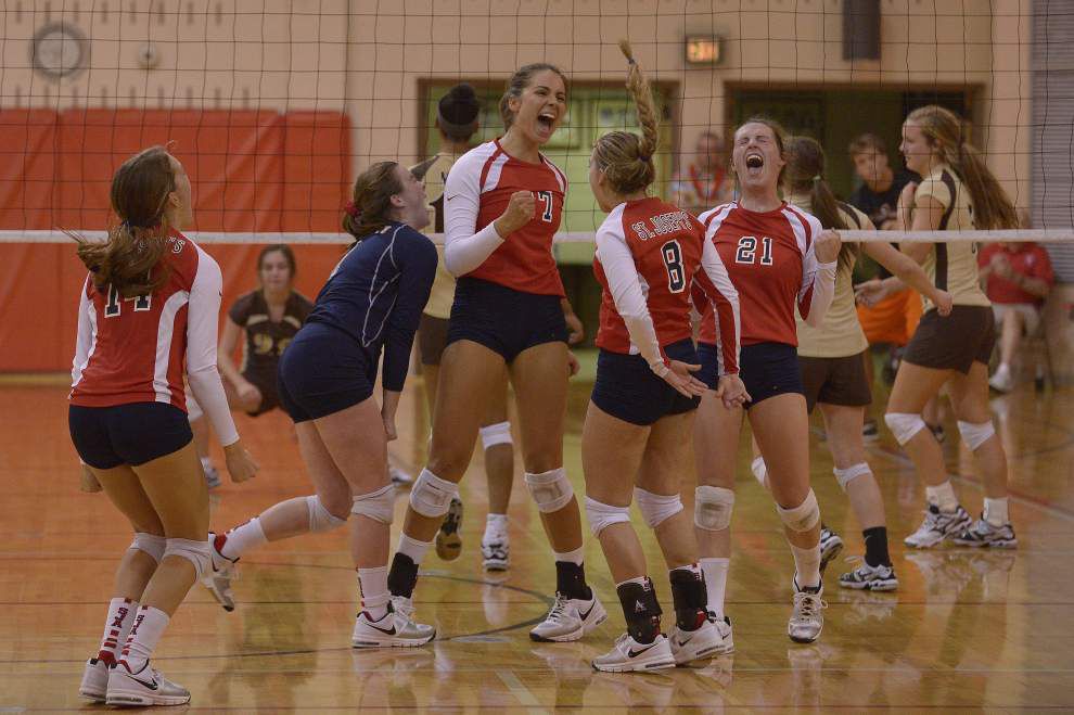 St. Joseph’s tops Mount Carmel in early-season showdown _lowres