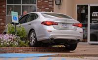 Video Infiniti Goes Beyond Parking Lot Border Needs Assist To Exit Flower Bed News Theadvocate Com
