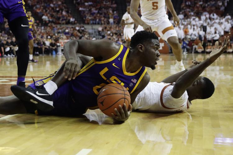 LSU men's basketball climbs back into AP top 25 with eightgame winning