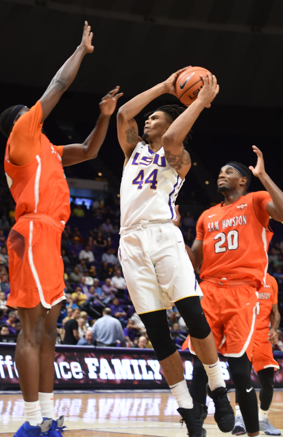 lsusamhoustonbasketball.122017  105.jpg