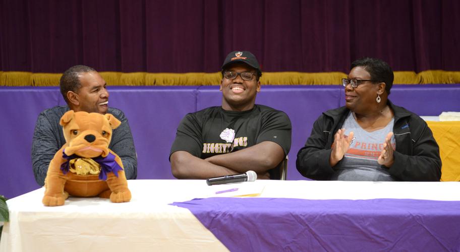 Ascension Catholic football Nick Hilliard.jpg