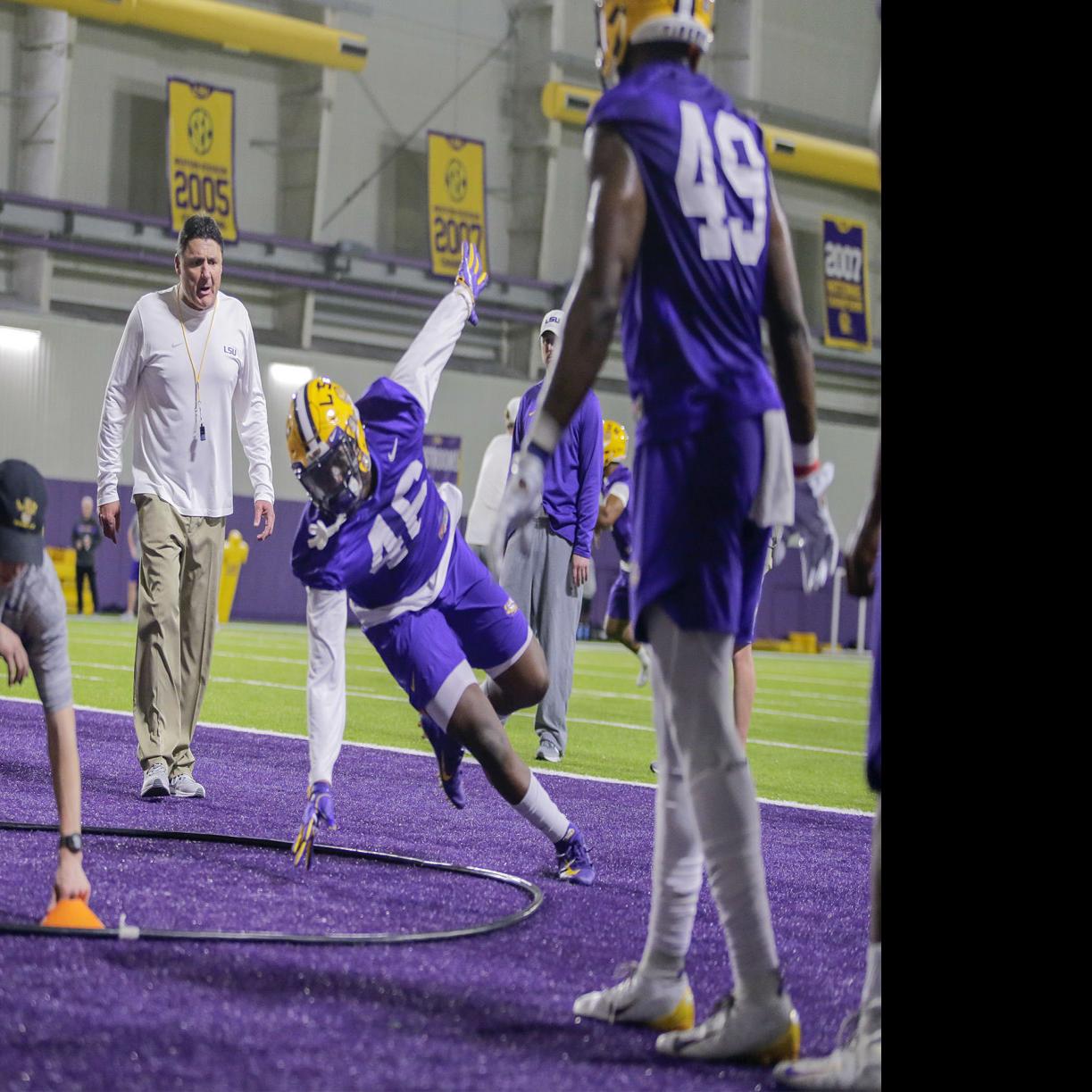 LSU camp: See position battles, depth chart and more as Tigers get ready to report