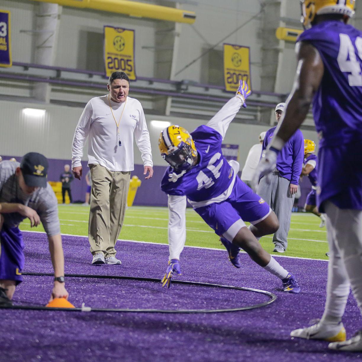 LSU camp: See position battles, depth chart and more as Tigers get ready to report