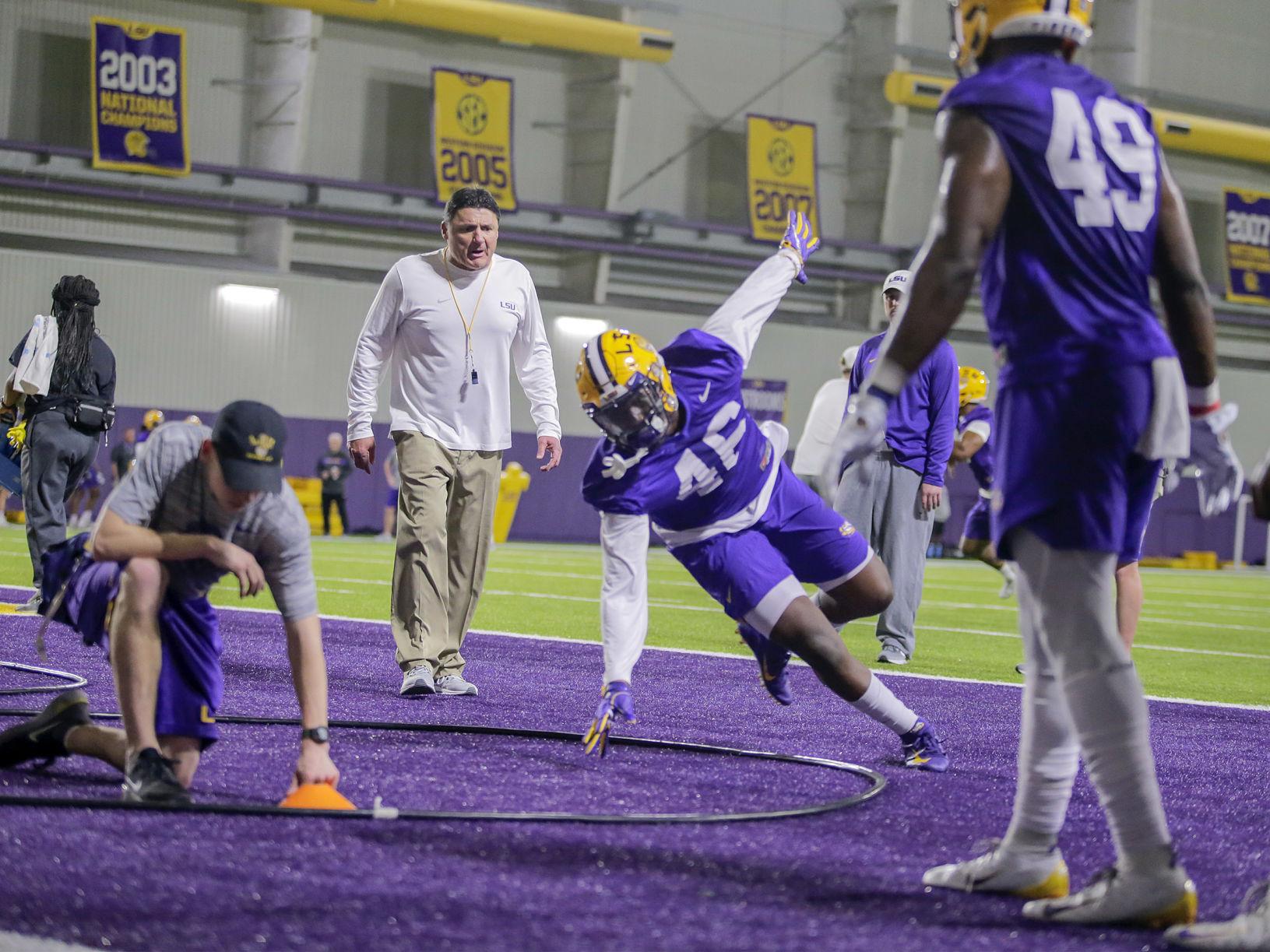 Lsu Camp See Position Battles Depth Chart And More As Tigers Get
