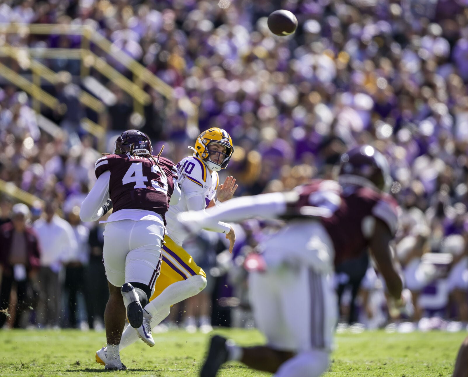 NO.lsumissstate.101826_9691 MJ.JPG