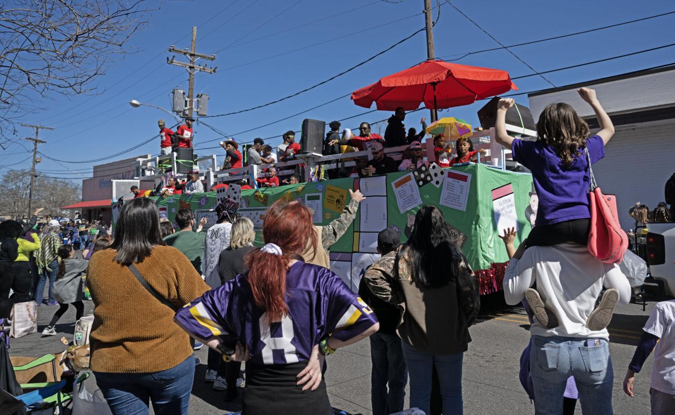 Photos New Roads Mardi Gras draws thousands Tuesday