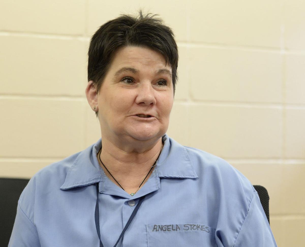 BR.prisonfema.adv HS 151.JPG